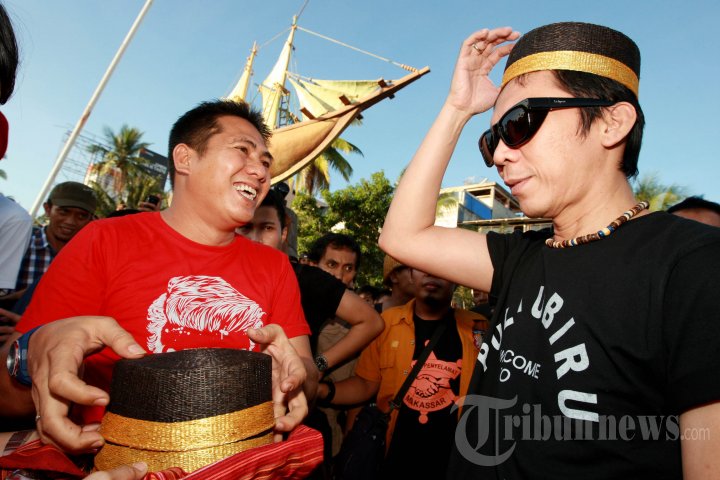 Slank Kunjungi Pantai Losari Makassar