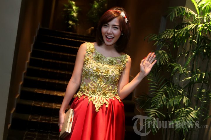 Bella Sofie Main Film Sarang Hantu Jakarta