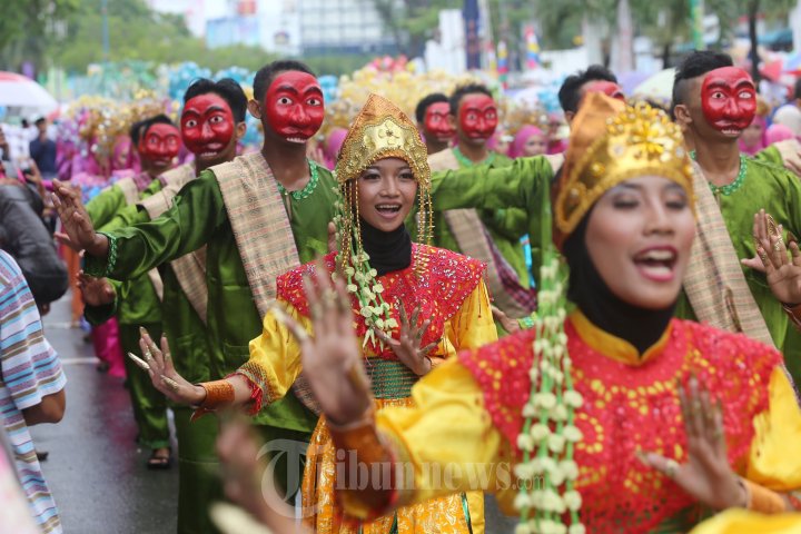 Pawai Pembukaan Peserta MTQ Tingkat Nasional XXV