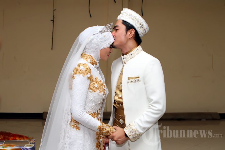 Cinta Penelope dan Dony Hermawan