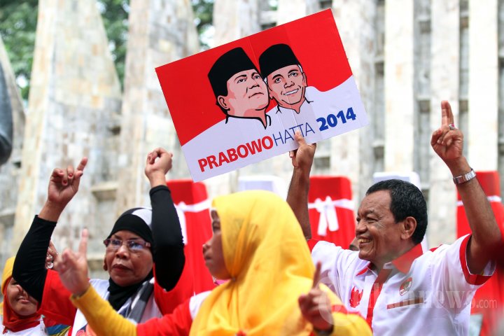 Kampanye Prabowo dan ARB di Tugu Proklamasi