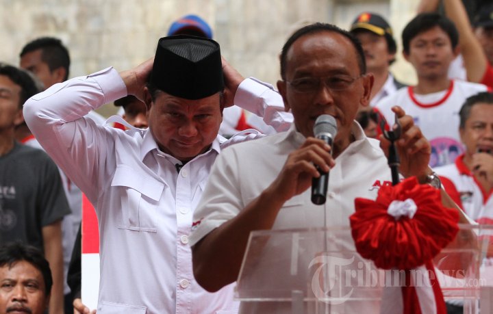 Kampanye Prabowo dan ARB di Tugu Proklamasi