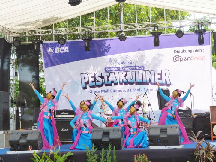 20140612_115540_pesta-kuliner-gebyar-tahapan-bca-cirebon.jpg