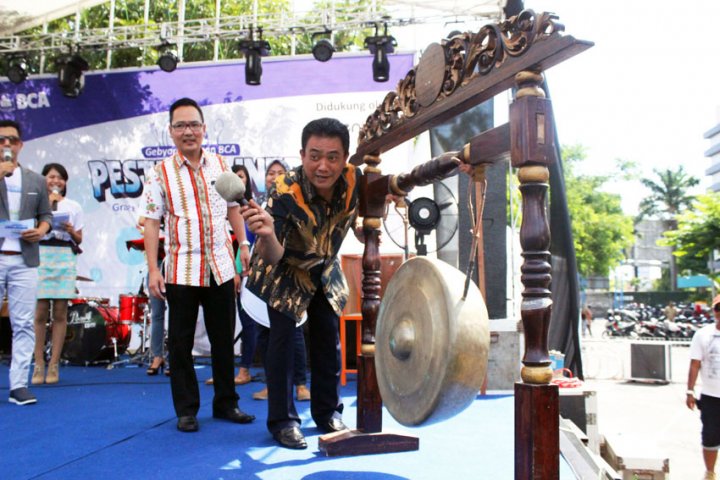 20140612_115718_pesta-kuliner-gebyar-tahapan-bca-cirebon.jpg