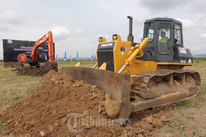 Proyek Pengembangan Bandara Ahmad Yani Dimulai