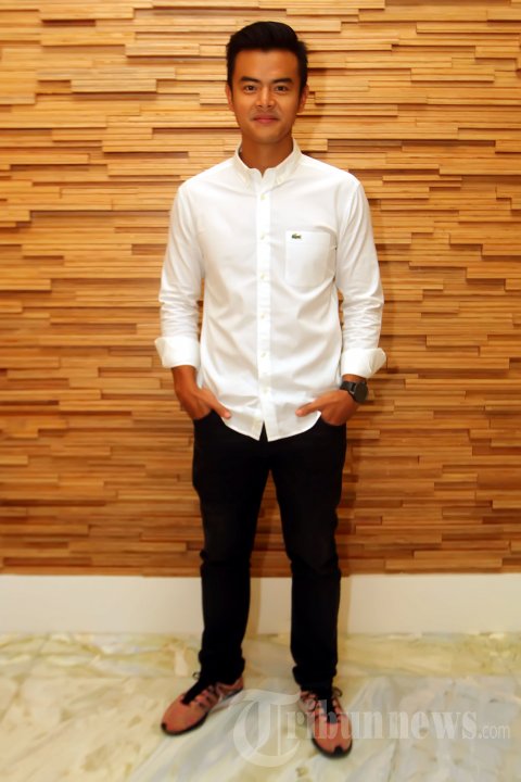Dion Wiyoko Main Film Mimpi Sejuta Dolar