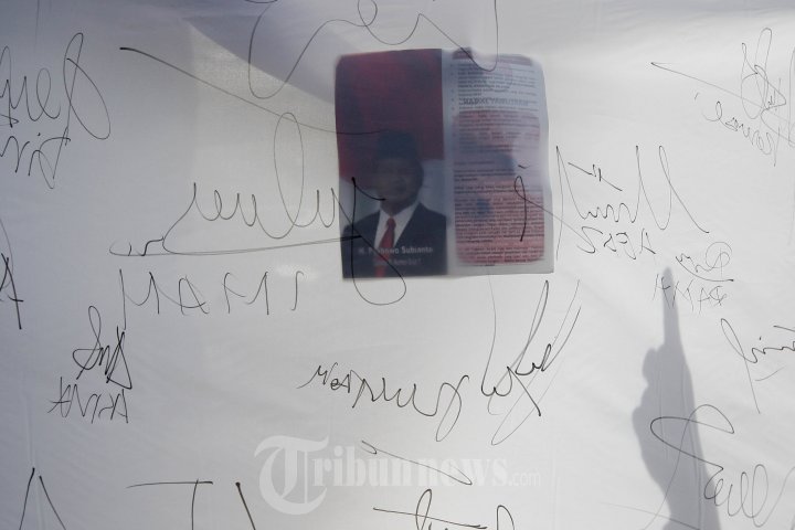 Cap Jempol Darah Untuk Dukung Prabowo-Hatta