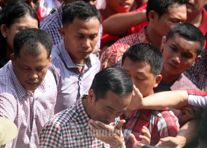 Capres Jokowi No 2 Kampanye di Pasar-pasar Tradisional