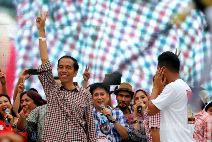 Joko Widodo di Konser Salam 2 Jari