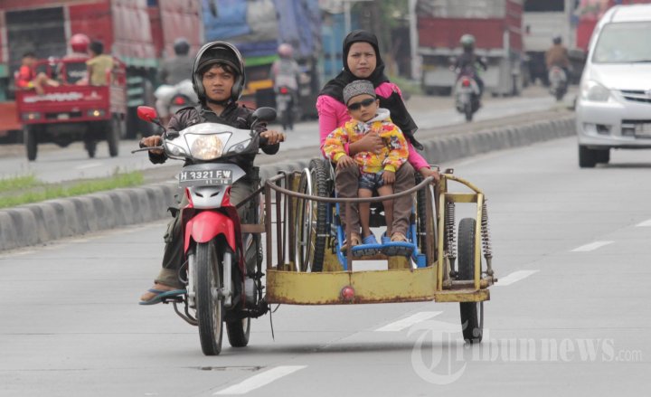 Difable Lintasi Pantura Demak
