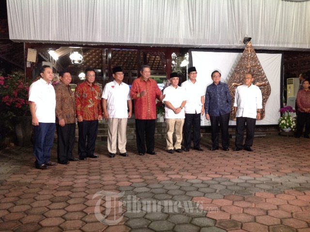 Pasangan Capres-Cawapres Prabowo-Hatta Bertemu Presiden SBY