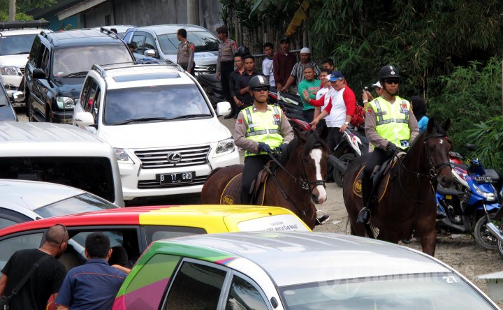 Polisi Berkuda Ada di TPS Prabowo Subianto