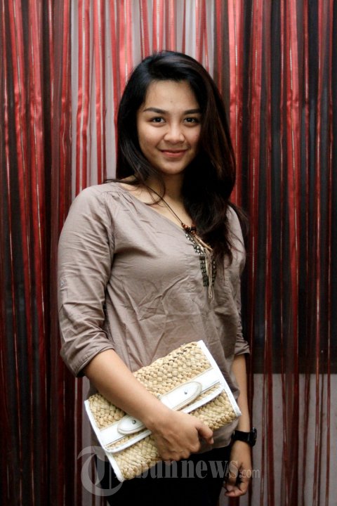 Dellie Threesyadinda Atlet Panahan Indonesia