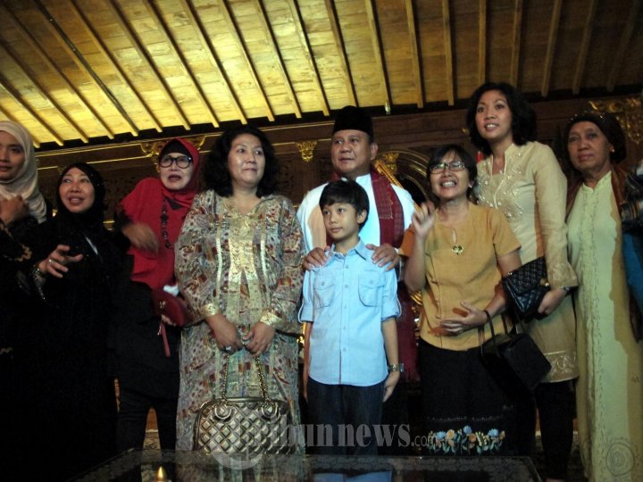 Prabowo Subianto Terima Tamu Keluarga Pahlawan