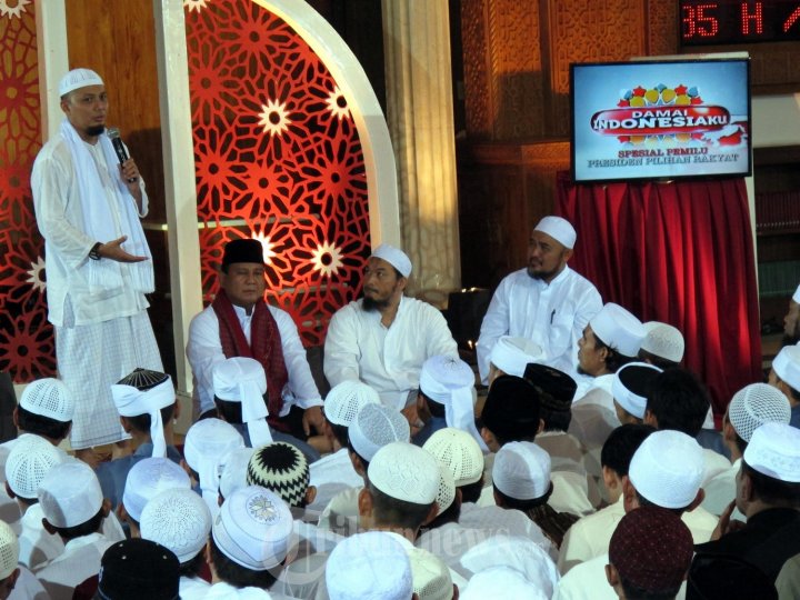 Prabowo Subianto Terima Tamu Keluarga Pahlawan