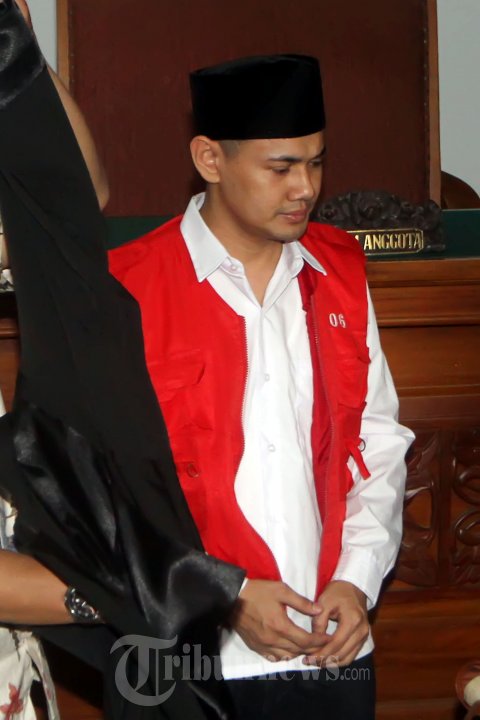 Sidang Perdana Ustad Guntur Bumi (UGB)