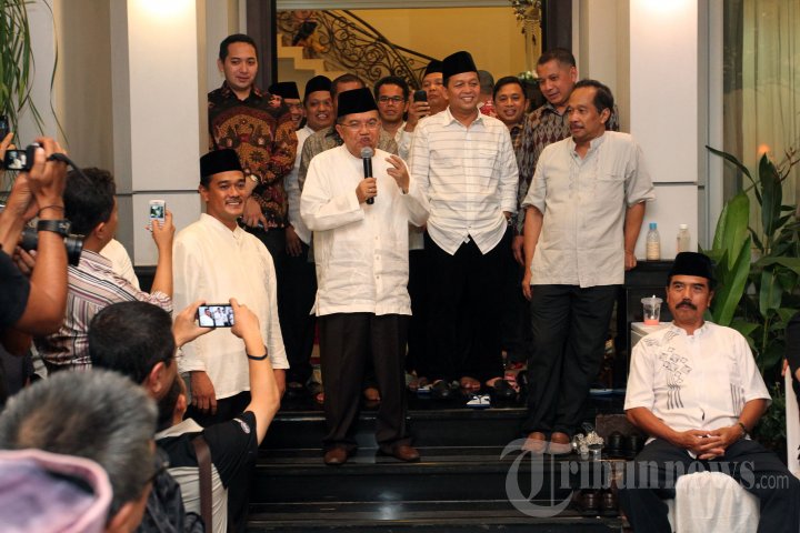 Jusuf Kalla Buka Puasa Bersama di Kediaman Erwin Aksa