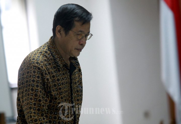 Sudjadnan Parnohadiningrat Divonis 2 Tahun 6 Bulan Penjara