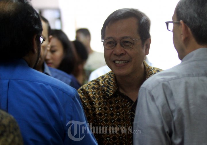 Sudjadnan Parnohadiningrat Divonis 2 Tahun 6 Bulan Penjara