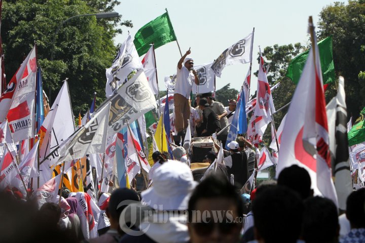 Unjuk Rasa Sidang Sengketa Pilpres 2014