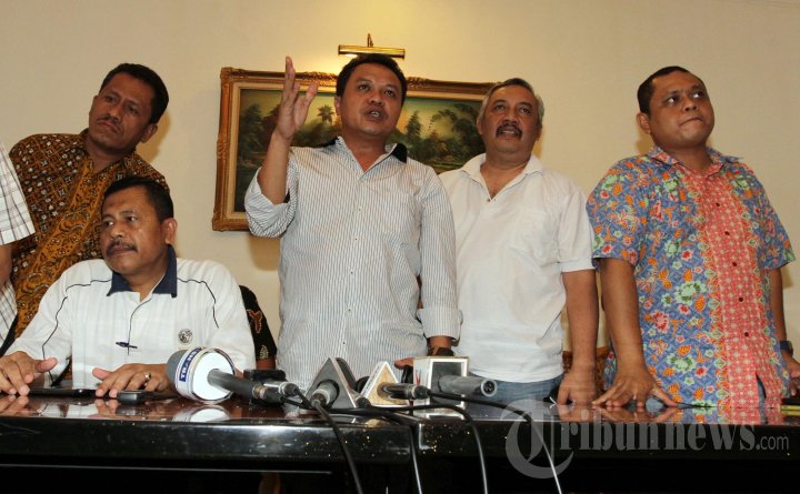 Trikarya Partai Gokar Tolak Penonaktifan Agung Laksono