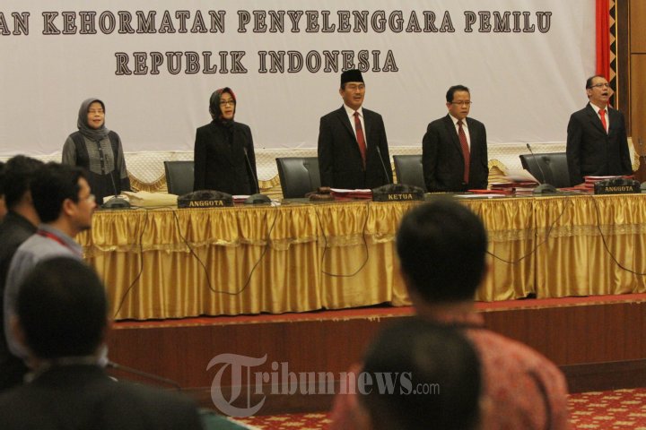 Sidang Pelanggaran Kode Etik Pilpres KPU dan Bawaslu di DKPP