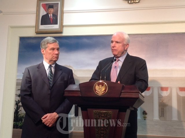 John McCain Konpers Usai Bertemu Presiden SBY
