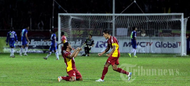 Semen Padang Tundukkan Persib Bandung 3-1