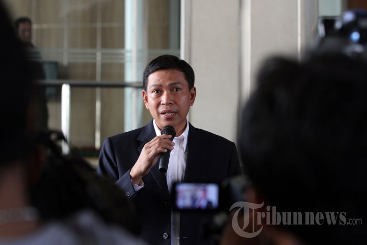 Konpers Mundurnya Dirut Pertamina