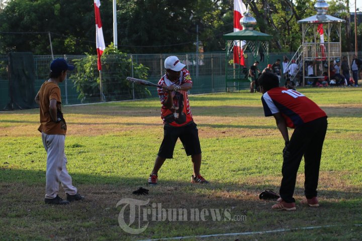 Timnas Softball Indonesia Latihan