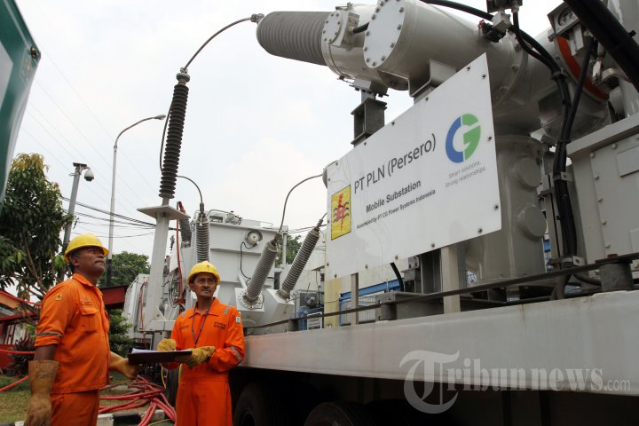 Pengoperasian Trafo Mobile PLN