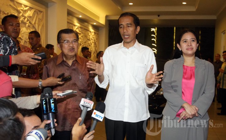 Jokowi-JK dan Puan Maharani Beri Keterangan Pers
