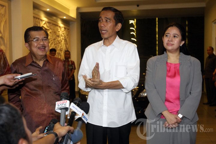 Jokowi-JK dan Puan Maharani Beri Keterangan Pers