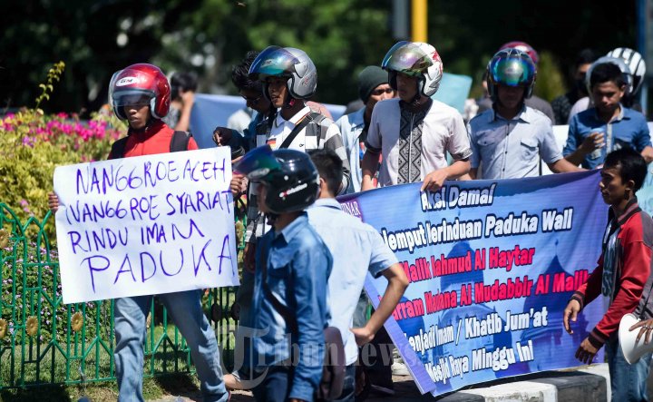 Mahasiswa UIN Demo Wali Nanggroe