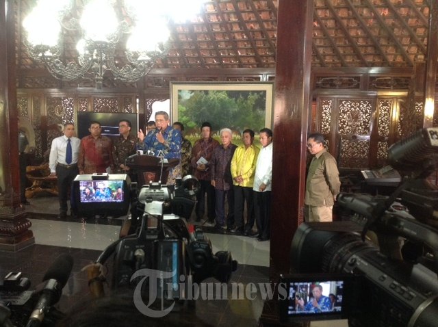 SBY Beri Keterangan Pers Usai Bertemu KMP