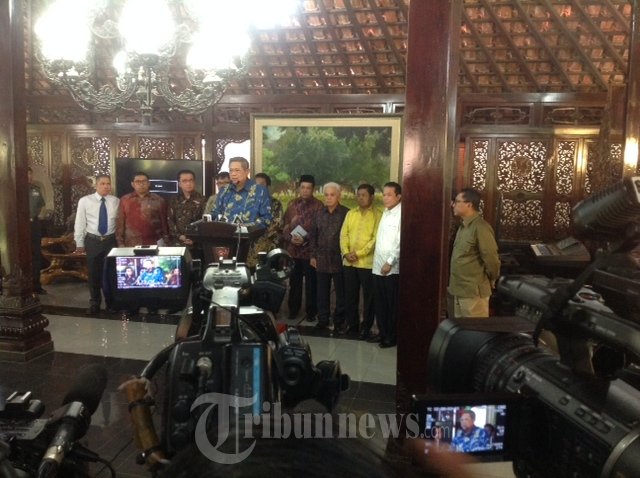 SBY Beri Keterangan Pers Usai Bertemu KMP