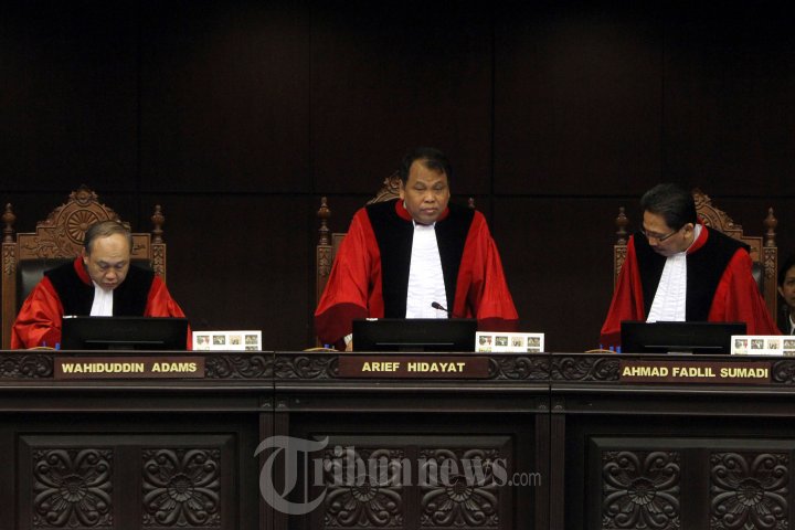 Sidang Gugatan Pilkada Langsung di MK
