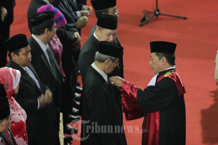 100 Anggota DPRD Jateng Dilantik
