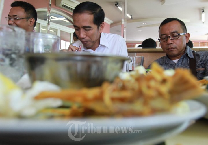 Presiden Terpilih Jokowi Ajak Makan Bersama Wartawan