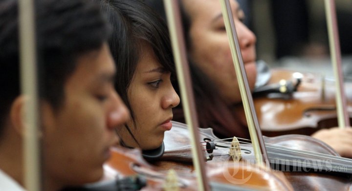 Orkestra The Resonanz Latihan Jelang Konser Simfoni