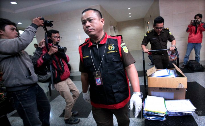 Kejaksaan Geledah Kantor PT Pos