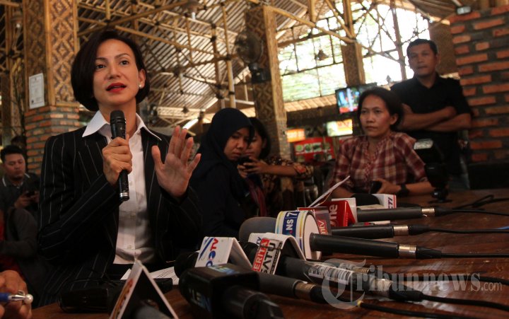 Wanda Hamidah Dipecat PAN