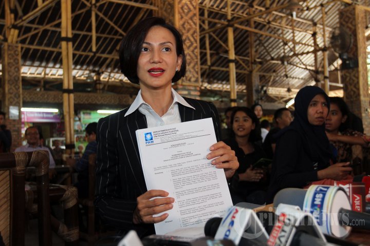 Wanda Hamidah Dipecat PAN