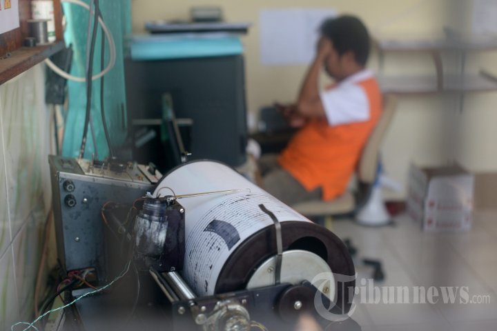 Pemantauan Aktivitas Gunung Slamet