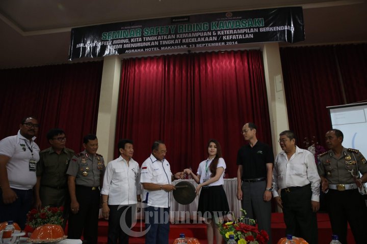 Rusman Hadi Hadiri Seminar Safety Riding Kawasaki