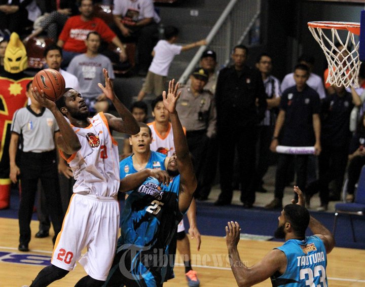 Johnson Tremayne Jaron Rebut Bola Knox Justin