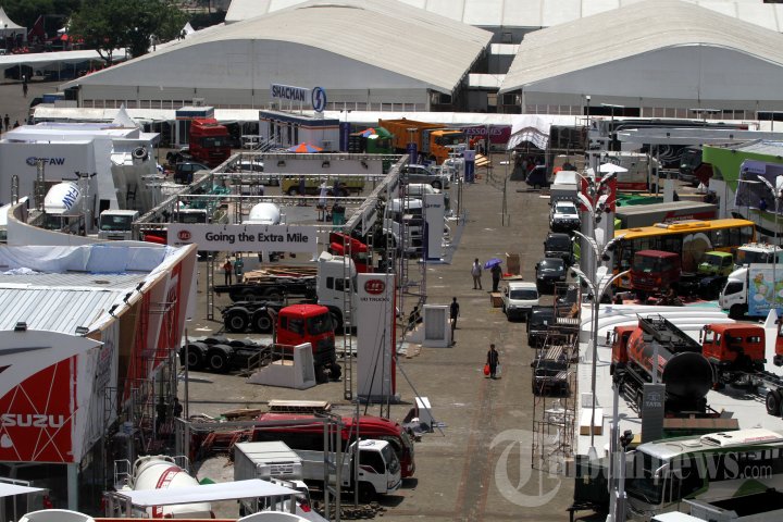 Persiapan Pameran IIMS 2014