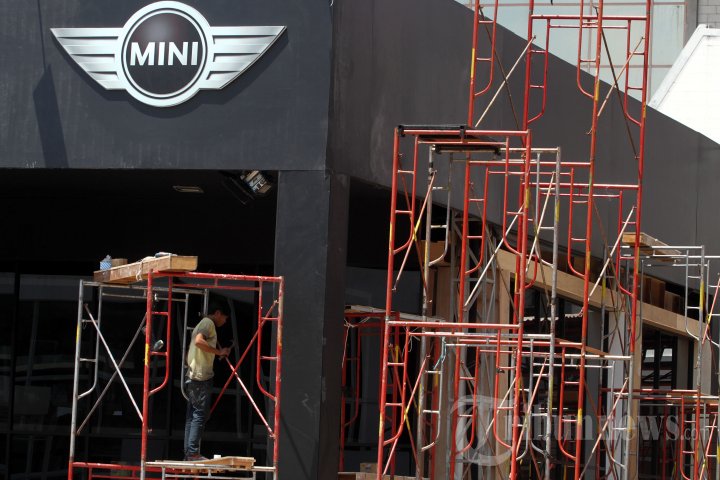 Persiapan Pameran IIMS 2014