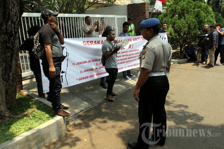 Unjuk Rasa Desak Hapus Mafia