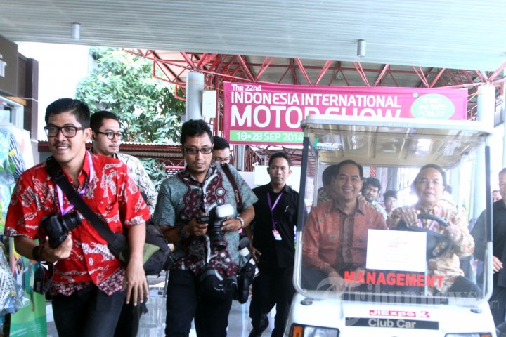 Pembukaan IIMS 2014